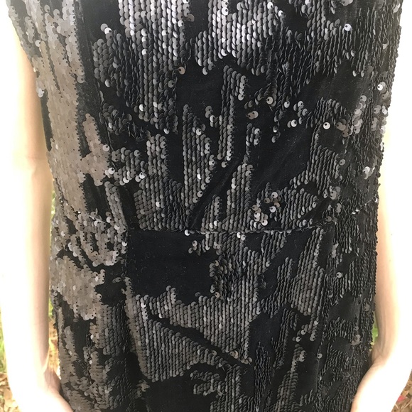 Romeo + Juliet Sequin Dress - Picture 5 of 8